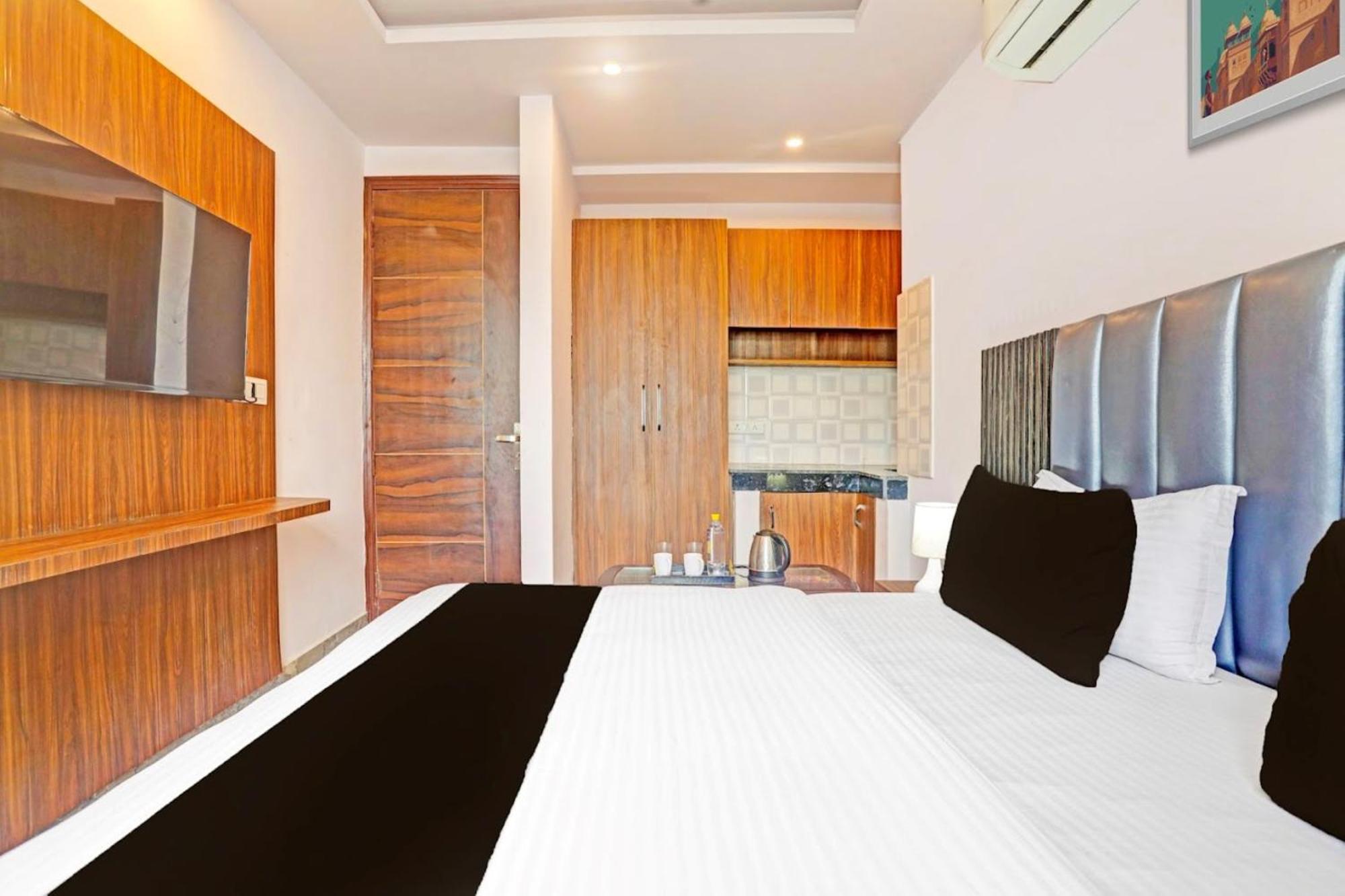 Del Fox Hotel Shanti Residency - Just A Minute Away From New Delhi Railway Station And Connaught Place & 5 Mins From Vfs מראה חיצוני תמונה