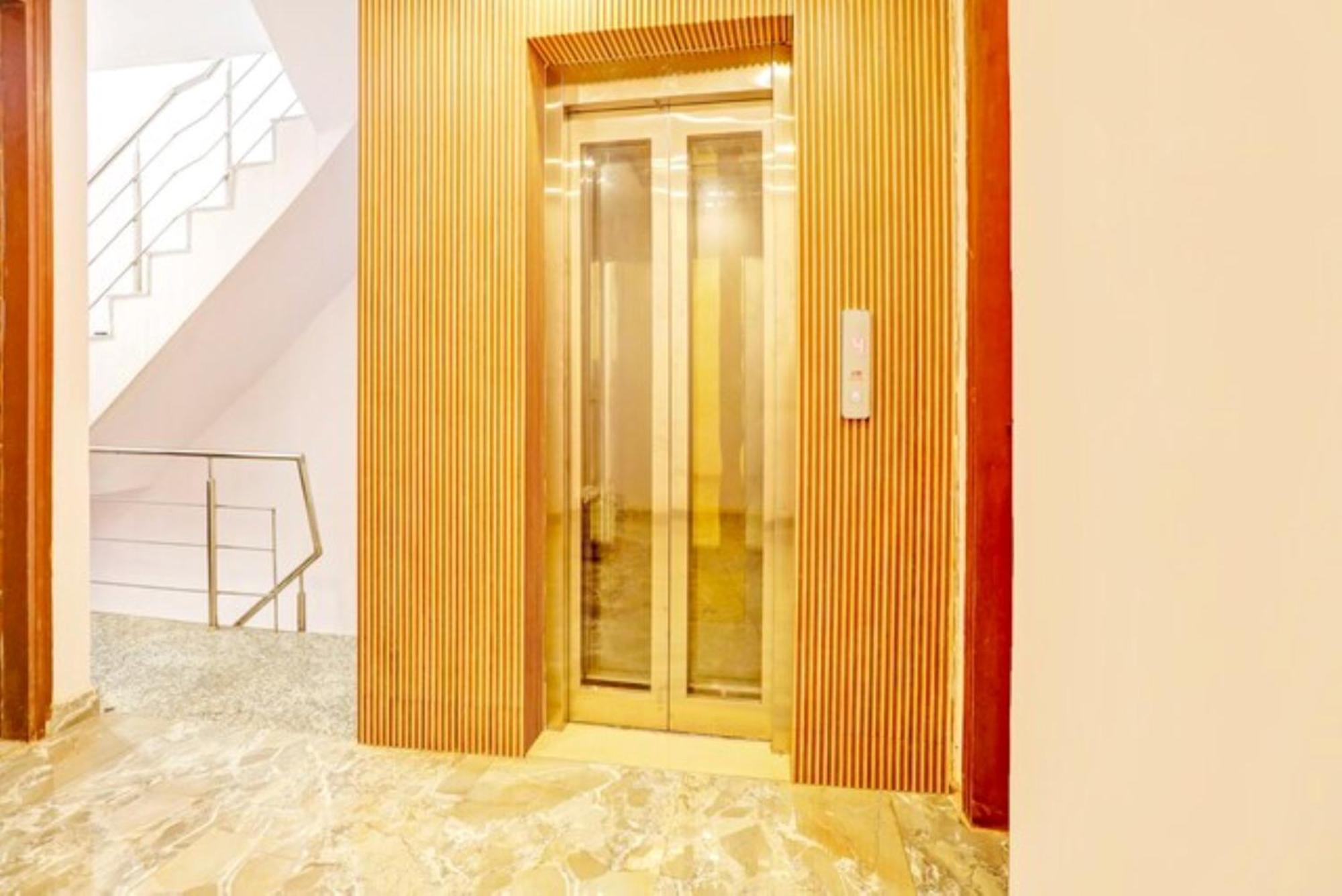 Del Fox Hotel Shanti Residency - Just A Minute Away From New Delhi Railway Station And Connaught Place & 5 Mins From Vfs מראה חיצוני תמונה