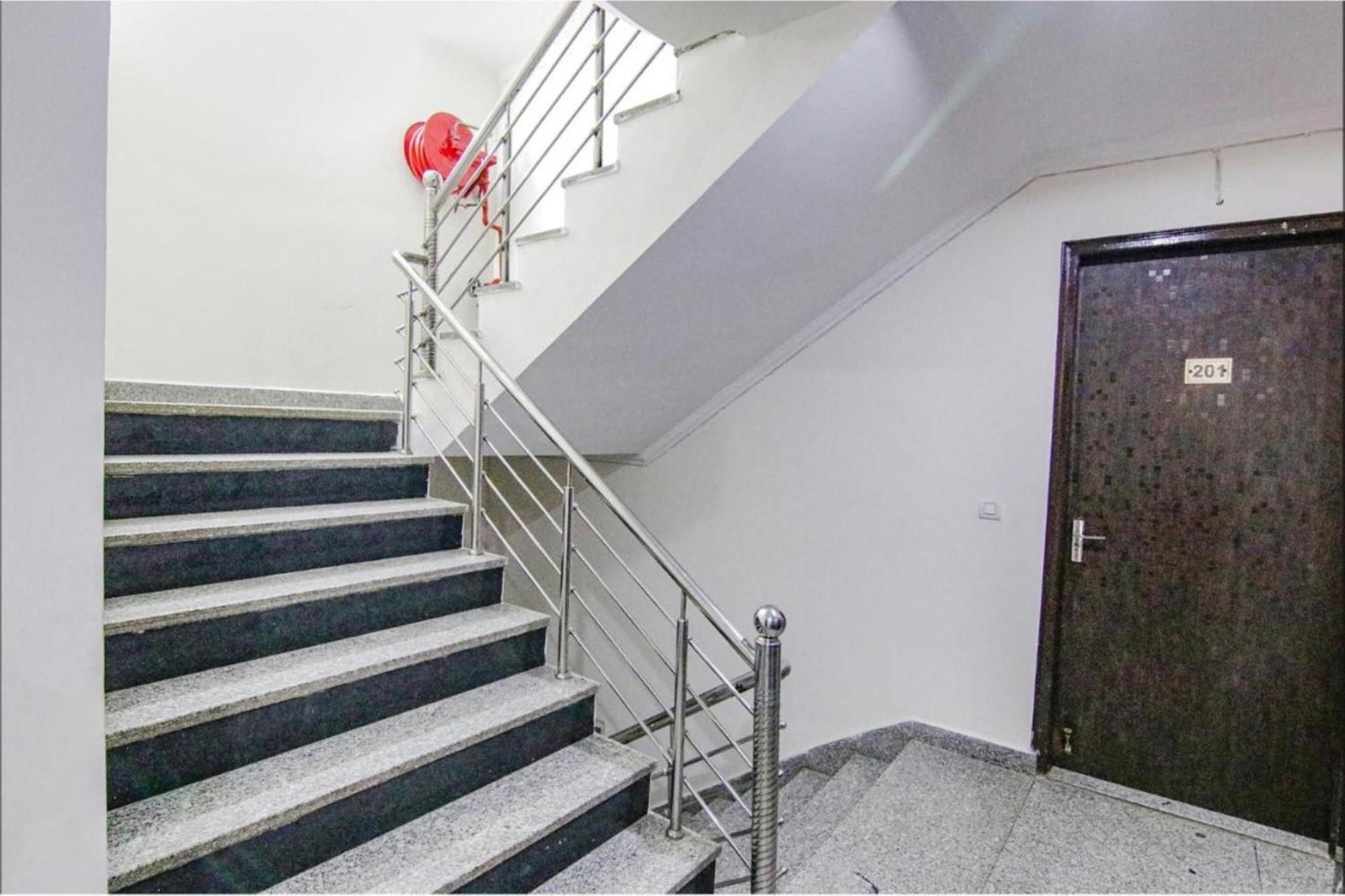 Del Fox Hotel Shanti Residency - Just A Minute Away From New Delhi Railway Station And Connaught Place & 5 Mins From Vfs מראה חיצוני תמונה